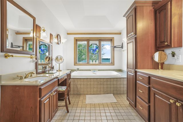 707 Lake Shore Drive, Cadillac, MI 49601