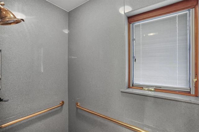 707 Lake Shore Drive, Cadillac, MI 49601