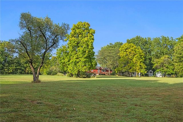 1515 Kenton Street, Leavenworth, KS 66048