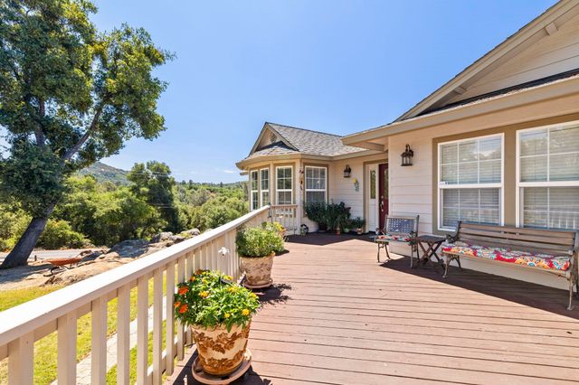 15595 Curtis Cir, Sonora, CA 95370