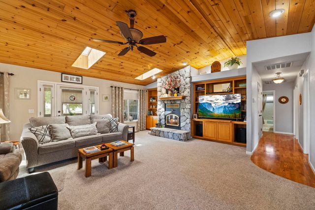 15595 Curtis Cir, Sonora, CA 95370