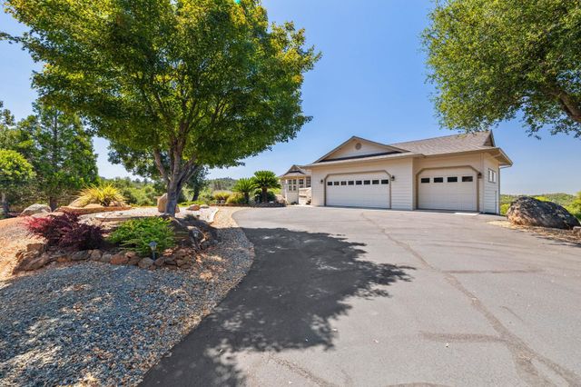 15595 Curtis Cir, Sonora, CA 95370