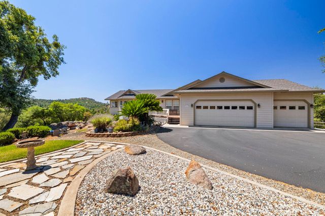 15595 Curtis Cir, Sonora, CA 95370