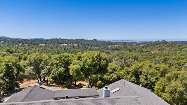 15595 Curtis Cir, Sonora, CA 95370