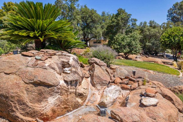 15595 Curtis Cir, Sonora, CA 95370