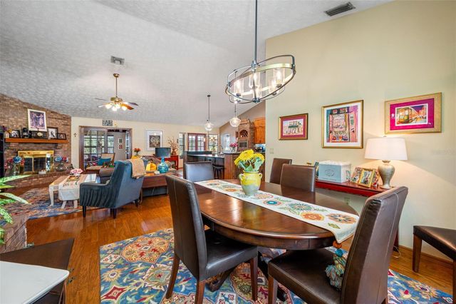 9206 65TH AVENUE E, Bradenton, FL 34202