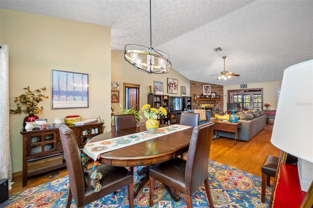 9206 65TH AVENUE E, Bradenton, FL 34202