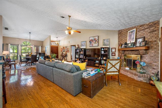 9206 65TH AVENUE E, Bradenton, FL 34202