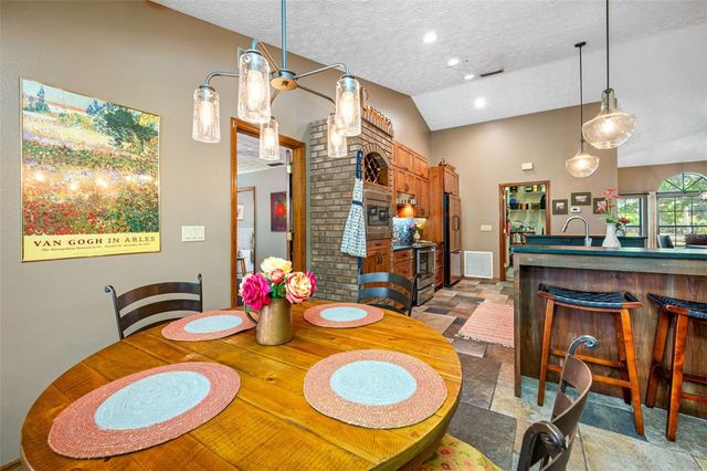 9206 65TH AVENUE E, Bradenton, FL 34202