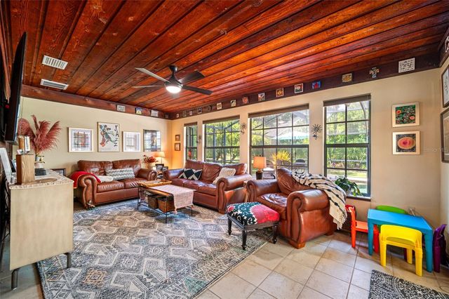 9206 65TH AVENUE E, Bradenton, FL 34202