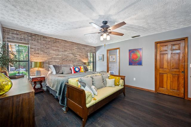 9206 65TH AVENUE E, Bradenton, FL 34202