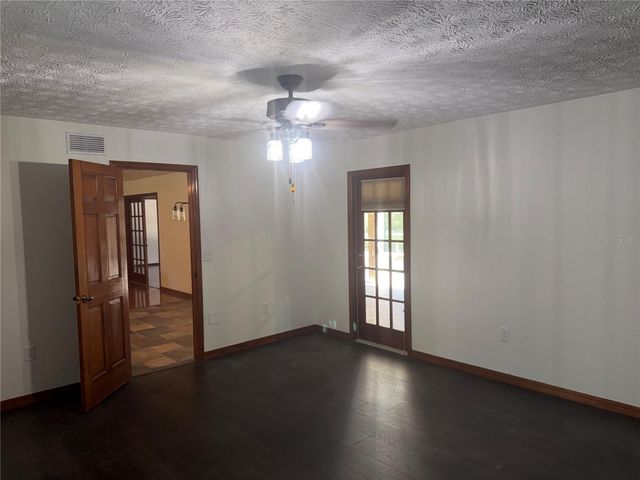 9206 65TH AVENUE E, Bradenton, FL 34202