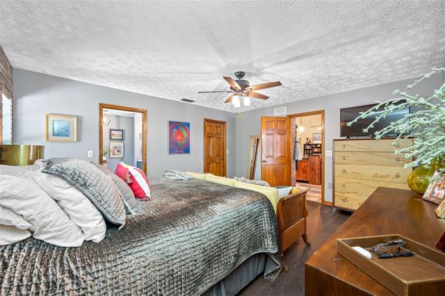9206 65TH AVENUE E, Bradenton, FL 34202