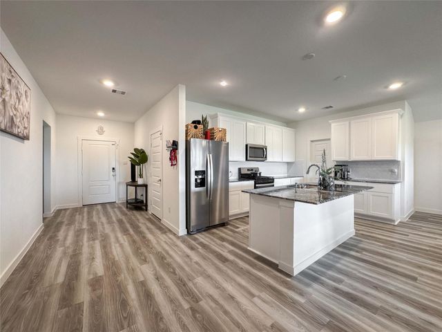 8706 Marlow Drive, Texas City, TX 77591