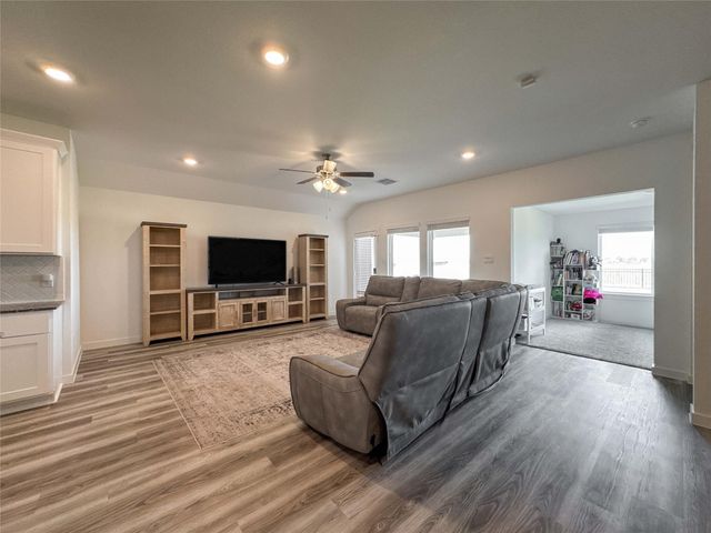 8706 Marlow Drive, Texas City, TX 77591