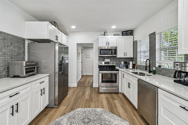 1104 E 28TH AVENUE, Tampa, FL 33605