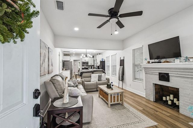 1104 E 28TH AVENUE, Tampa, FL 33605