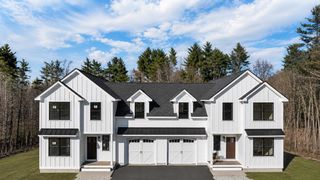 669 #6 High Street, Candia, NH 03034