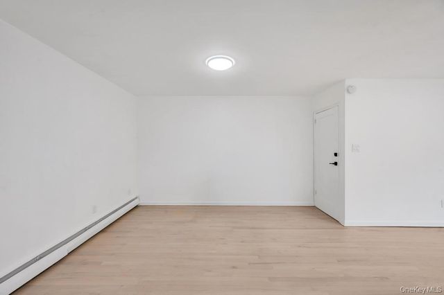 7416 85th Road, Woodhaven, NY 11421