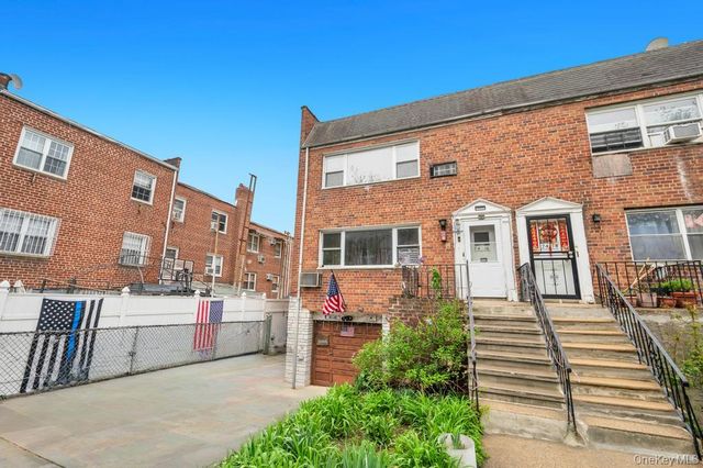 7416 85th Road, Woodhaven, NY 11421