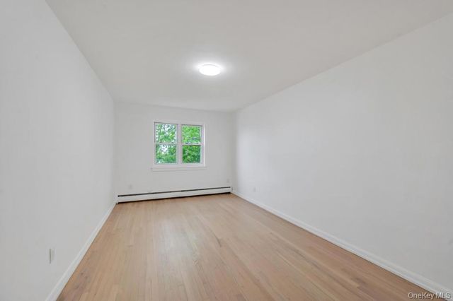 7416 85th Road, Woodhaven, NY 11421