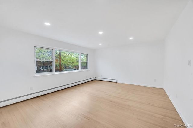 7416 85th Road, Woodhaven, NY 11421