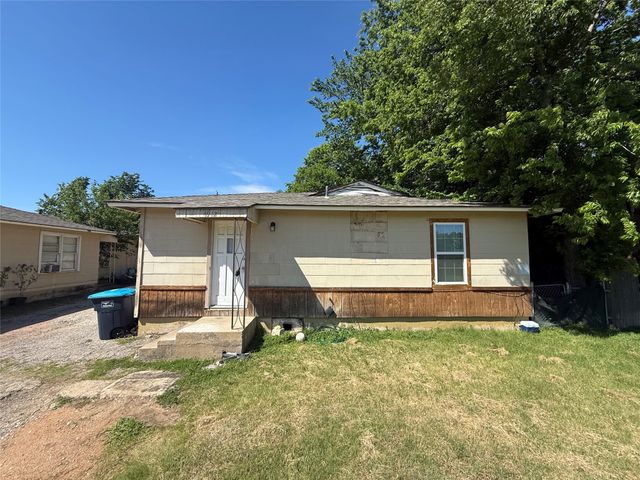 4914 Donnelly Avenue, Fort Worth, TX 76107