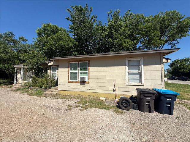 4914 Donnelly Avenue, Fort Worth, TX 76107