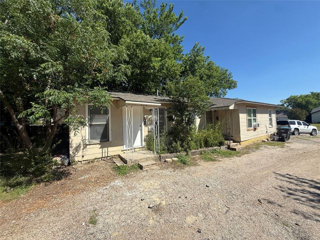 4914 Donnelly Avenue, Fort Worth, TX 76107