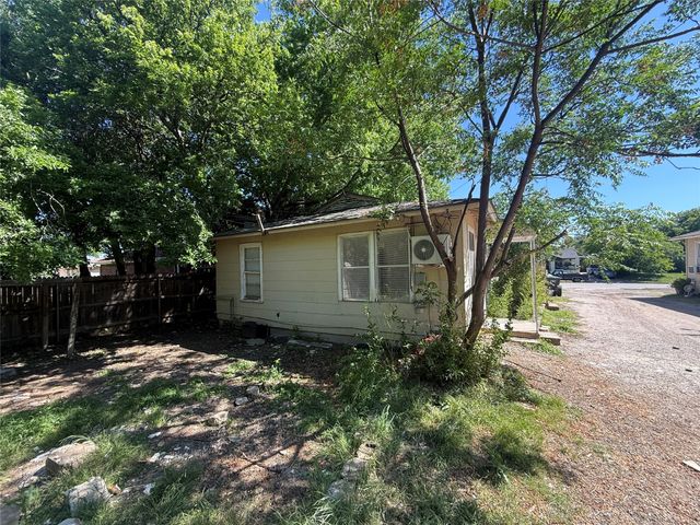 4914 Donnelly Avenue, Fort Worth, TX 76107