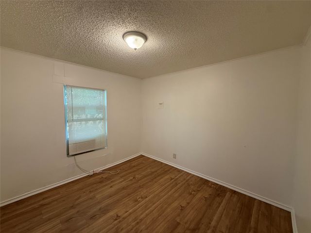 4914 Donnelly Avenue, Fort Worth, TX 76107