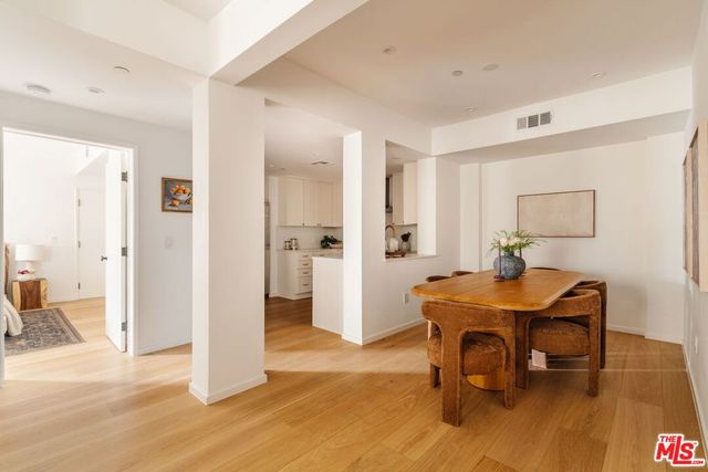 423 Arnaz Drive 203, Los Angeles, CA 90048