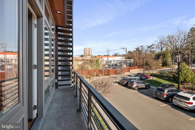 5117 WILLET BRIDGE RD, Bethesda, MD 20816