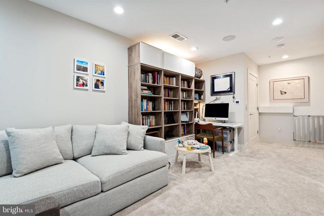 5117 WILLET BRIDGE RD, Bethesda, MD 20816