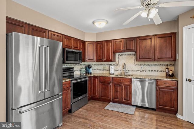20 CLARET CT, Marlton, NJ 08053