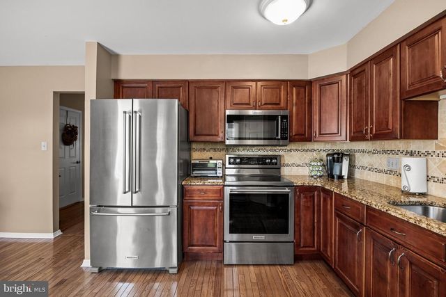 20 CLARET CT, Marlton, NJ 08053