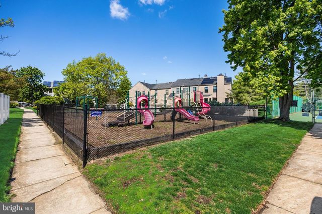 20 CLARET CT, Marlton, NJ 08053