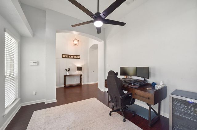 2311 Parker Court, Brenham, TX 77833