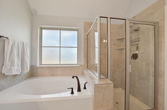 2311 Parker Court, Brenham, TX 77833