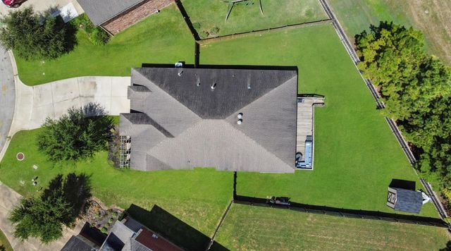 2311 Parker Court, Brenham, TX 77833