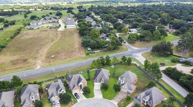 2311 Parker Court, Brenham, TX 77833