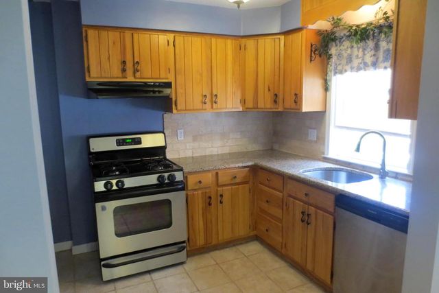 288 DIAMOND ST, Pottstown, PA 19464