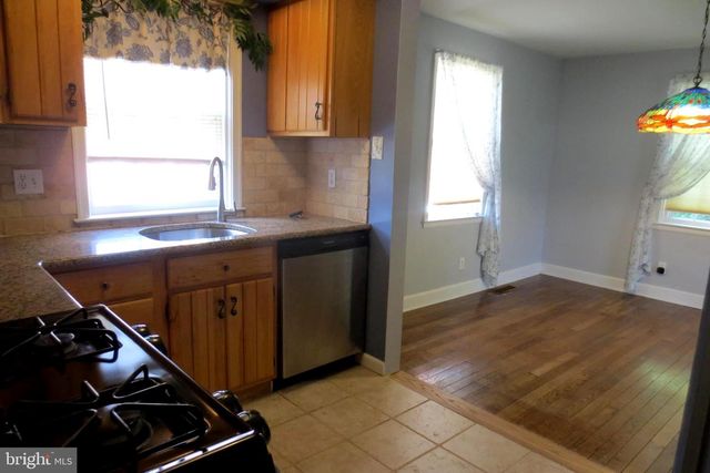 288 DIAMOND ST, Pottstown, PA 19464