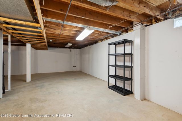 4130 Windward Drive, Lansing, MI 48911