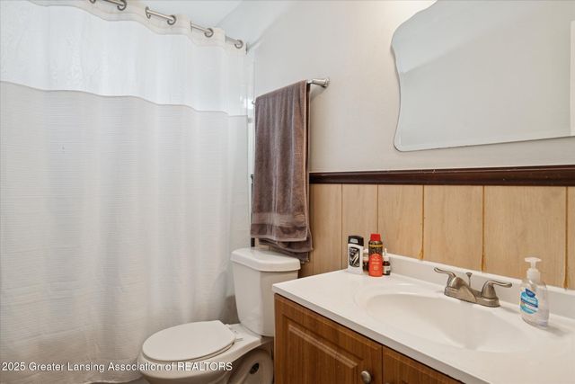 4130 Windward Drive, Lansing, MI 48911