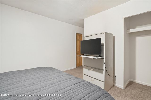 4130 Windward Drive, Lansing, MI 48911