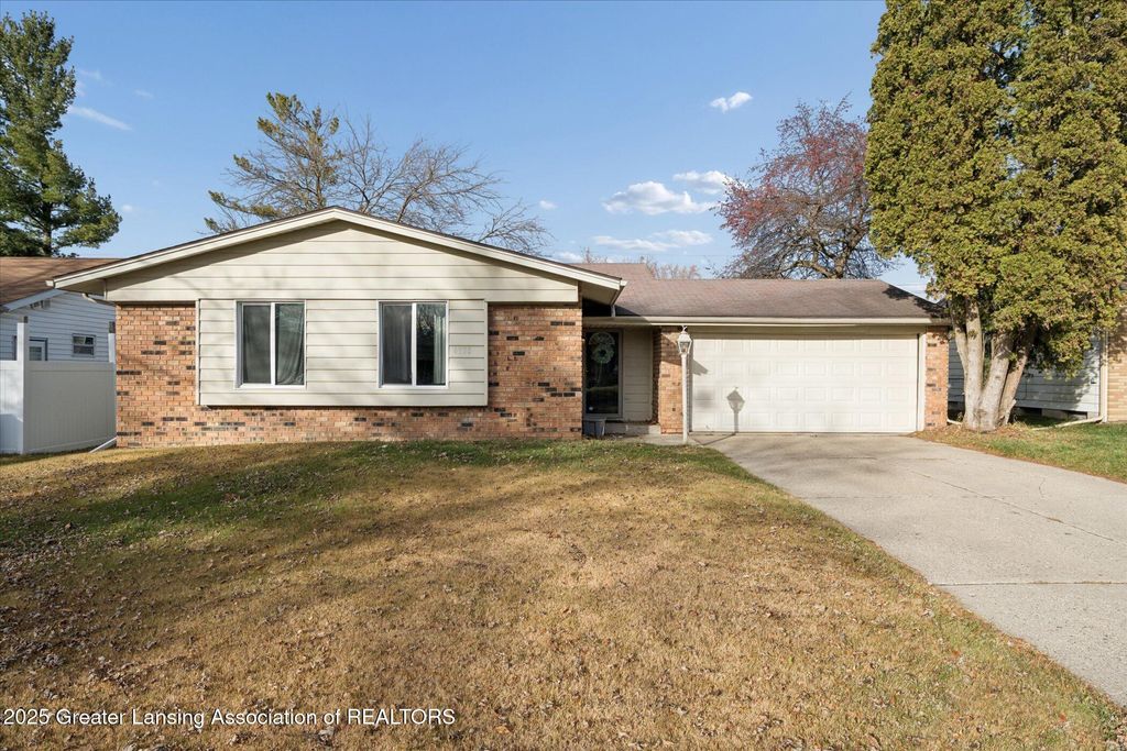 4130 Windward Drive, Lansing, MI 48911