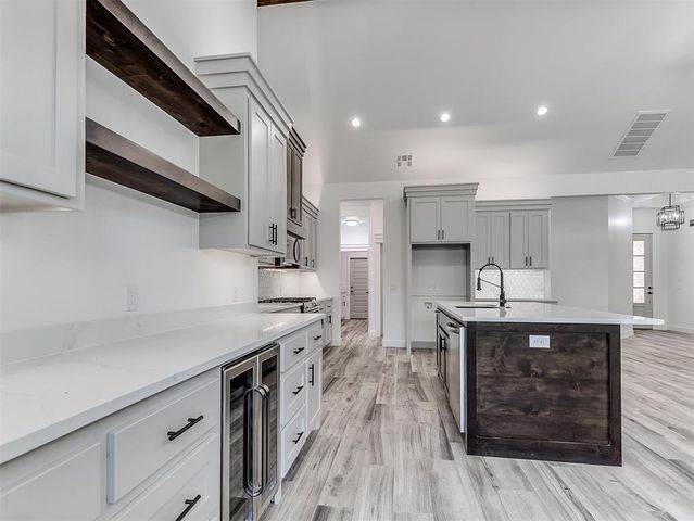 8081 Longbow, Guthrie, OK 73044