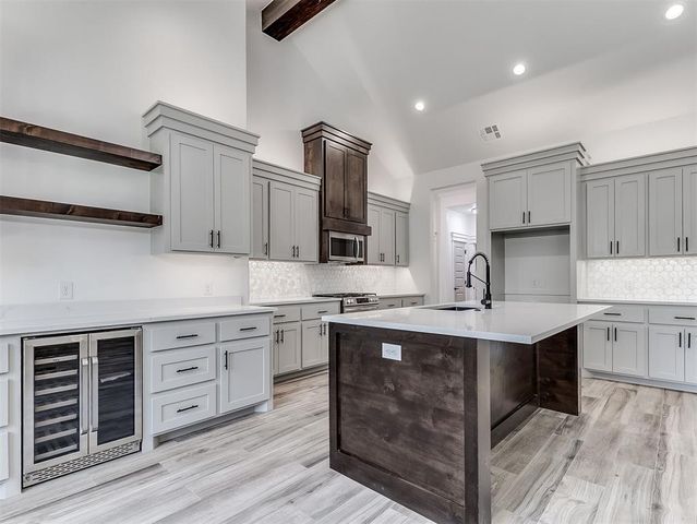 8081 Longbow, Guthrie, OK 73044