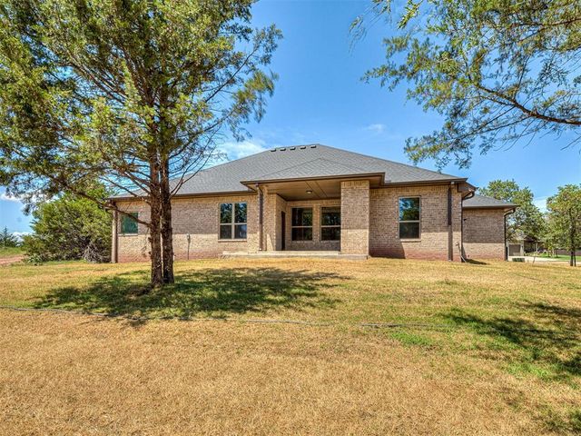 8081 Longbow, Guthrie, OK 73044